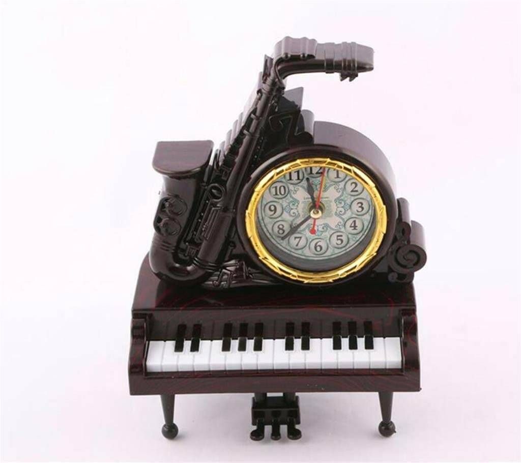 Piano clock show piece