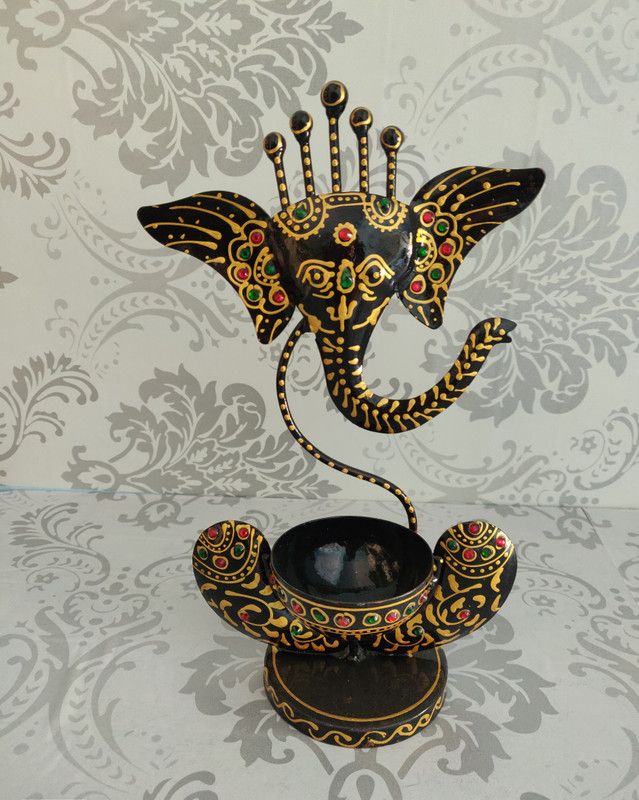 Bluecitykraft Decorative Showpiece - 28 cm  (Metal, Black)