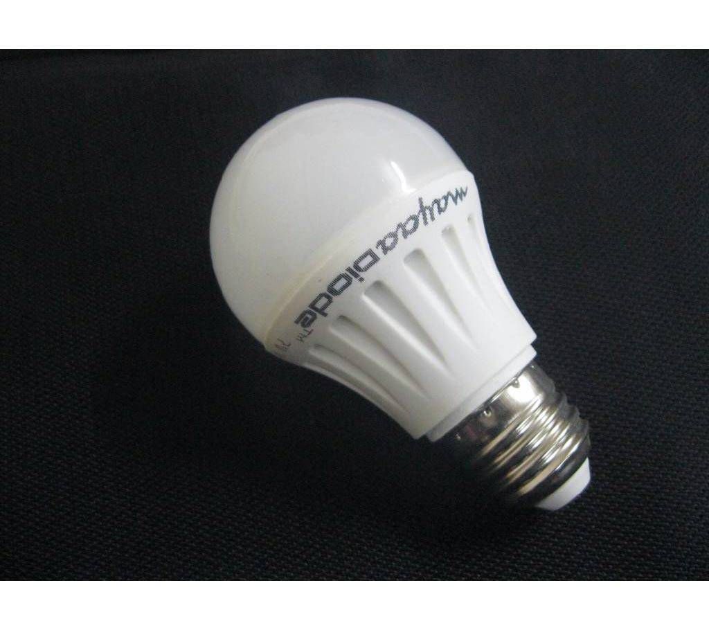 AE005 7 Watt LED Bulb