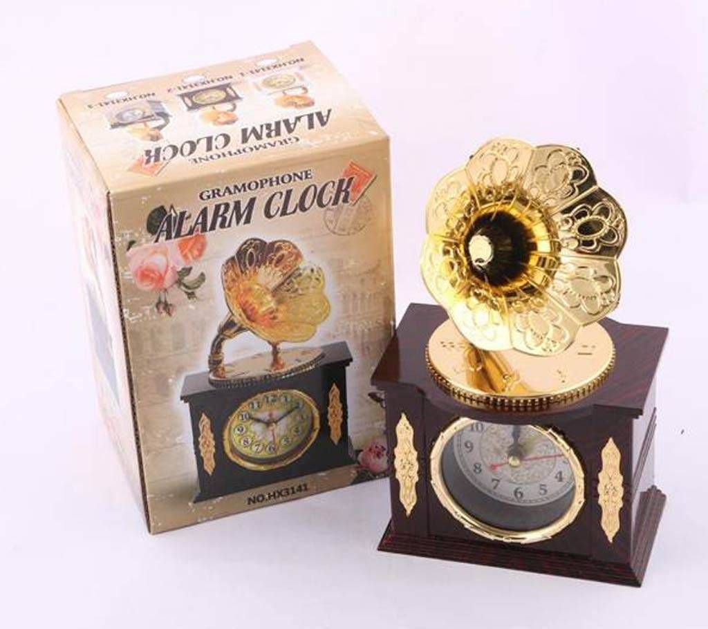 Gramophone clock show piece