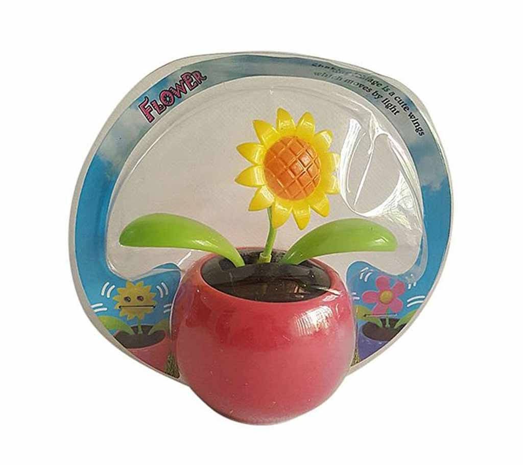 Sun Flower with shaking leaves - solar powered showpiece Orange