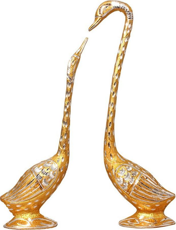 ART N HUB Fengshui Romantic Swan Couple Pair - White Metal Silver Plated Handicraft Decorative Home Interior & Table Décor Vastu Figurine / Valentine Gift item Decorative Showpiece - 36 cm  (Aluminium, Gold)