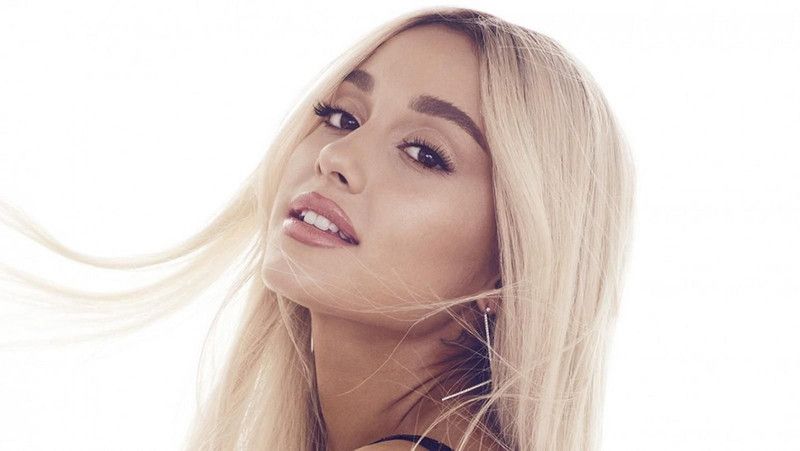 Ariana Grande Multicolour Photo Paper Print Poster Photographic Paper Photographic Paper  (12 inch X 18 inch)