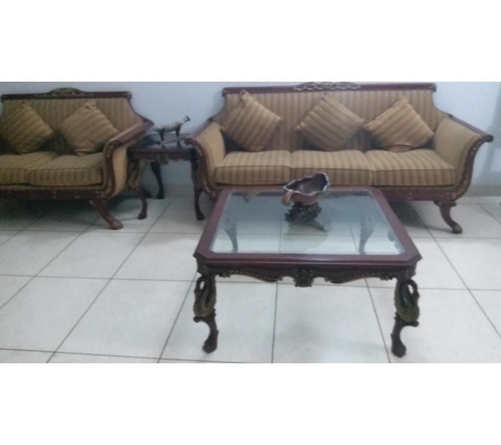 athena centre table