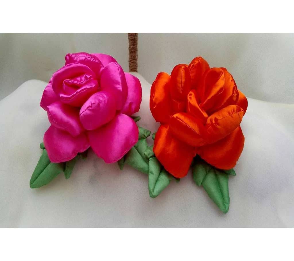 Flower shaped Cushion Set  