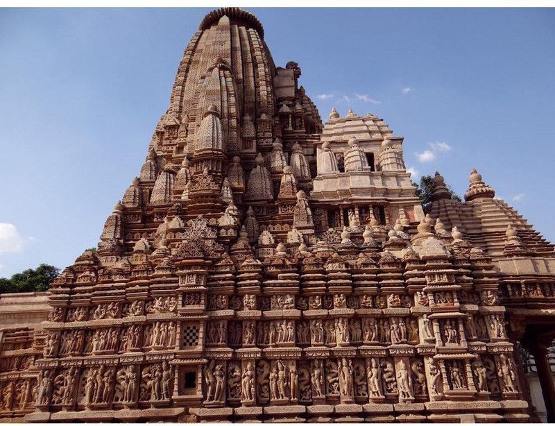 Pitaara Box Khajuraho Temples Unframed Wall Art Painting Print Canvas 16 inch x 21.4 inch Painting  (Without Frame)