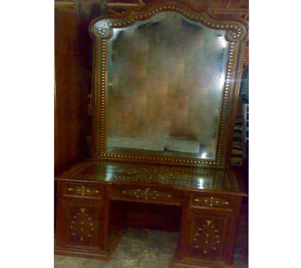 Malaysian Oak Wooden Dressing Table