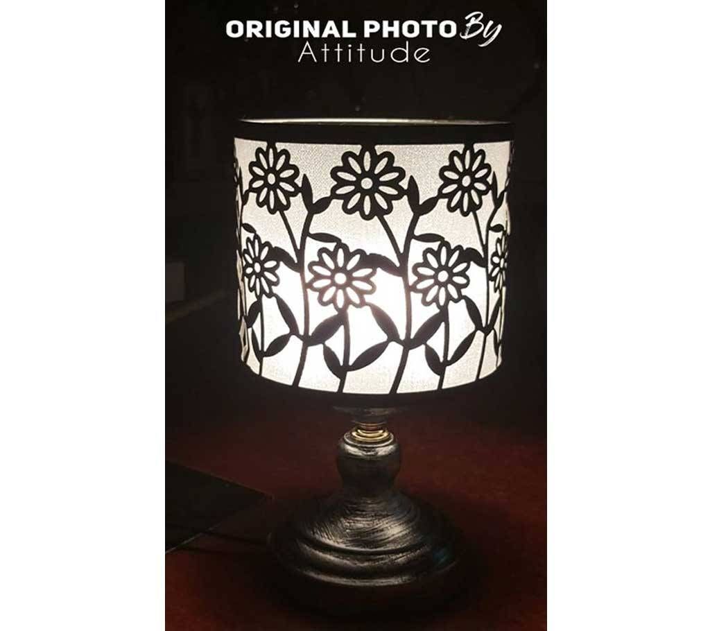 Beautiful Design BlackLight1 Traditional Table Lamp