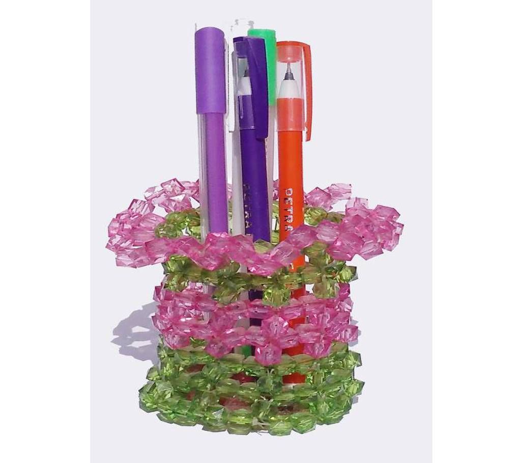 Show- Piece- Pen Holder