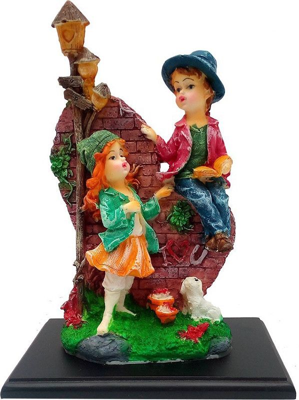 ART N HUB Valentine Romantic Love couple Statue Home Décoration Gift Item Decorative Showpiece - 24 cm  (Polyresin, Multicolor)
