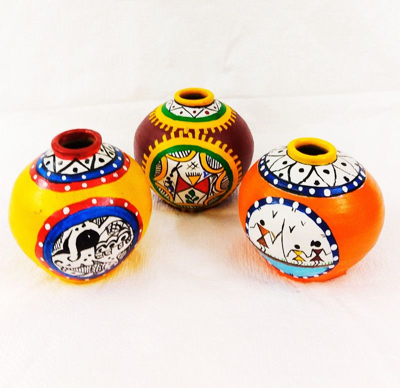 Karru Krafft KKTCHD_217047814AN66A Decorative Showpiece - 20 cm  (Terracotta, Multicolor)