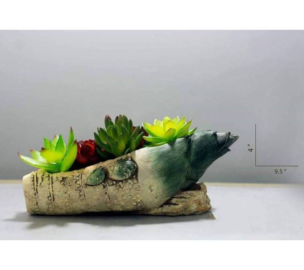 Flower blossoms on Oyster Show piece 