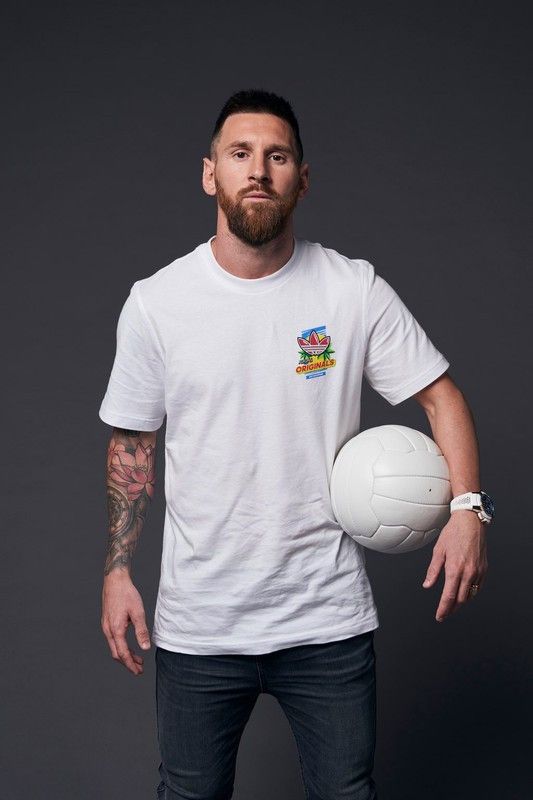 Leo Messi Multicolour Photo Paper Print Poster Photographic Paper Photographic Paper  (18 inch X 12 inch, Rolled)
