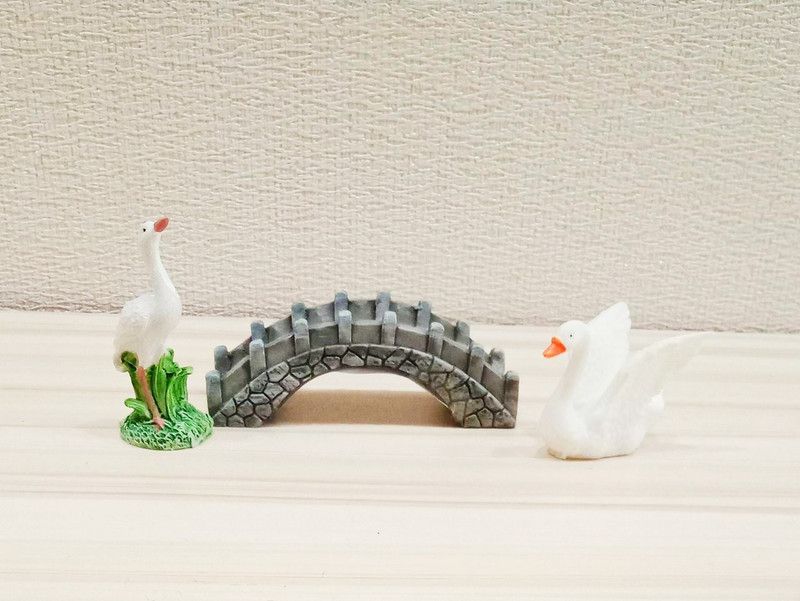 Style My Home Bridge, Crane&Swan Combo Miniature Fairy Garden Accessory |Aquarium Accessories Decorative Showpiece - 3 cm  (Polyresin, Multicolor)