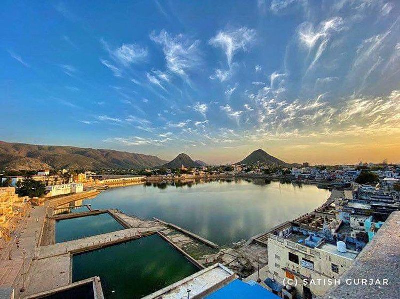 Jitesh Arts Religious Pushkar Lake Spiritual Digital Reprint 20 inch x 14 inch Painting  (With Frame)