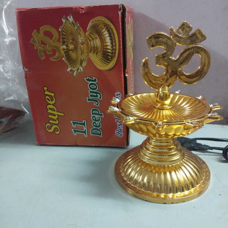 Glosbe Plastic Table Diya  (Height: 5 inch)