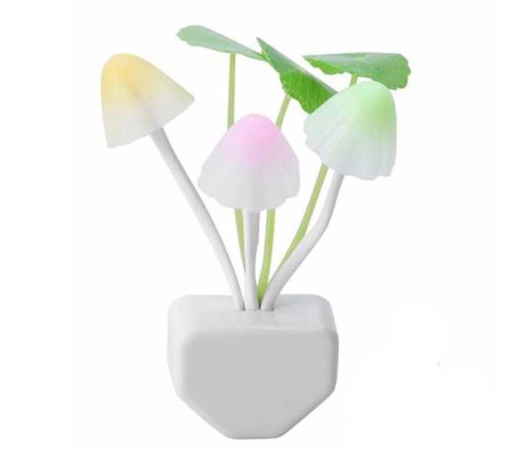 Novelty Automatic 7 Colors Changing Sensor LED  Mushroom Night Lights