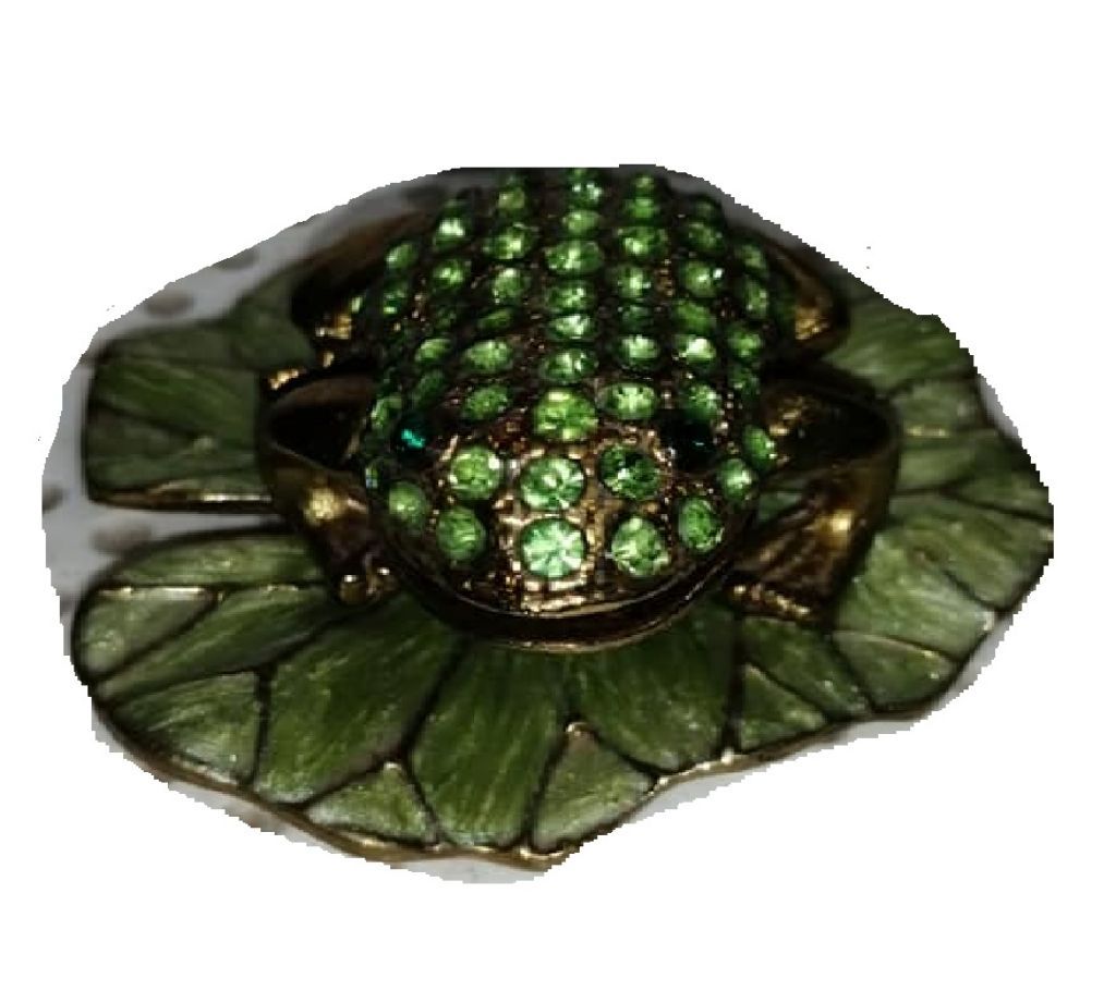 Frog on Lotus leaf Show-piece