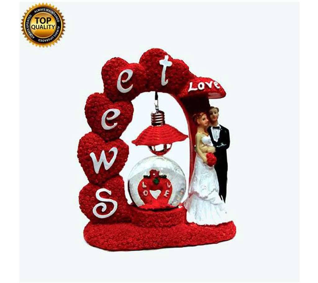 Sweet love valentine show piece