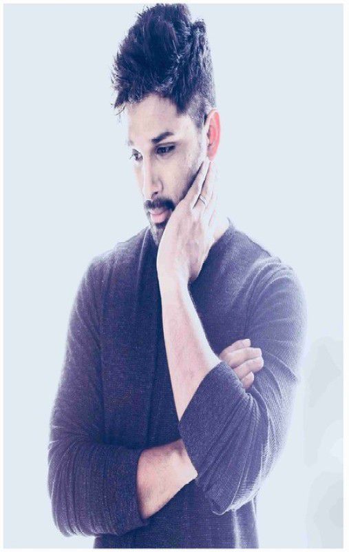Allu ArjunFlex Poster For Room Mo-173 Photographic Paper  (24 inch X 18 inch, Rolled)