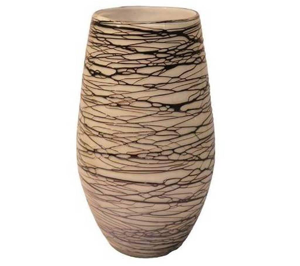 ceramic made flower vase 