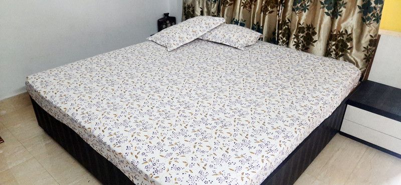 GLAMAXY 144 TC Cotton Double Floral Flat Bedsheet  (Pack of 1, Purple, Violet, Yellow)