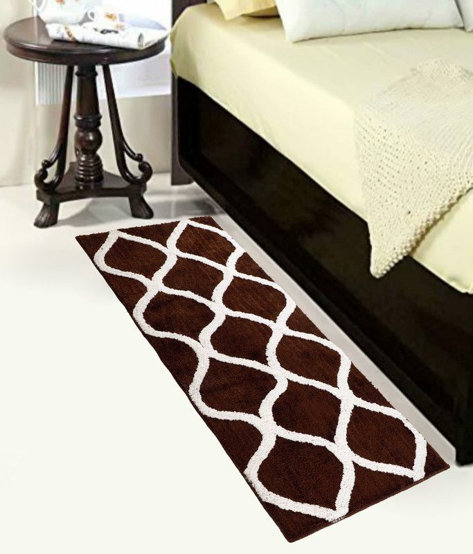 T Decor Brown, White Polyester Area Rug  (60 cm, X 91 cm, Rectangle)