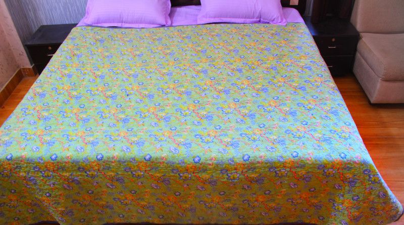 Comfowell Reversible Cotton King Bed Cover  (Green)