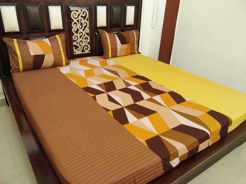 Balaji Boutique 350 TC Cotton Double Striped Fitted (Elastic) Bedsheet  (Pack of 1, Almond Brown-Cyber Yellow)