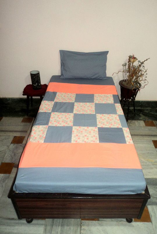 A&H 300 TC Cotton Single Checkered Fitted (Elastic) Bedsheet  (Pack of 1, Blue)