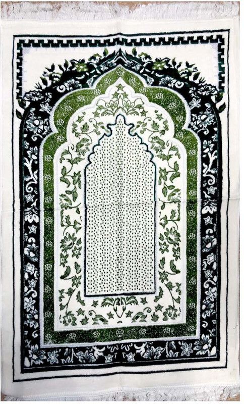 Jannat White, Green Velvet Carpet  (70 cm, X 110 cm, Rectangle)