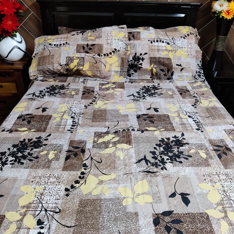 MANGALAM FASHION FIESTA 300 TC Cotton King Floral Flat Bedsheet  (Pack of 1, Grey-BLACK)