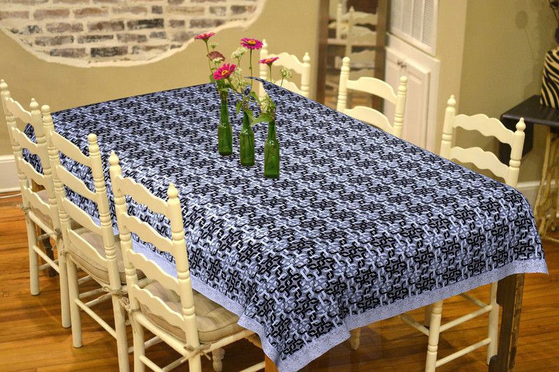 GYT Printed 6 Seater Table Cover  (Black, PVC)