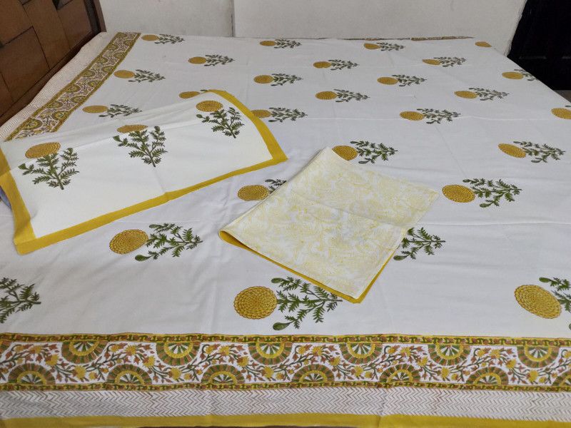 Sarvasutra 240 TC Cotton King Floral Flat Bedsheet  (Pack of 1, White)