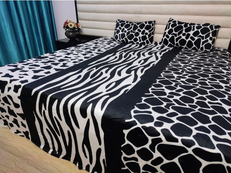 Being Handloom 190 TC Velvet Double Abstract Flat Bedsheet  (Pack of 1, Black)