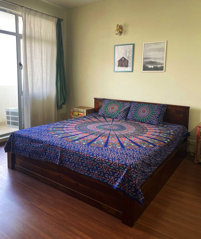 THE RAINBOW THREADS 300 TC Cotton Queen Floral Flat Bedsheet  (Pack of 1, Geometric Blue)