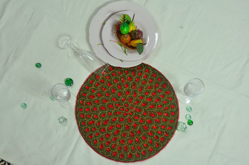 HM Creation Treasures Round Pack of 1 Table Placemat  (Red, Green, Cotton)