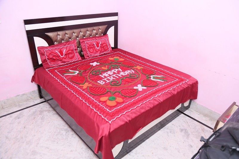 Nakshu 150 TC Polycotton Double Embroidered Flat Bedsheet  (Pack of 1, maroon HBD)