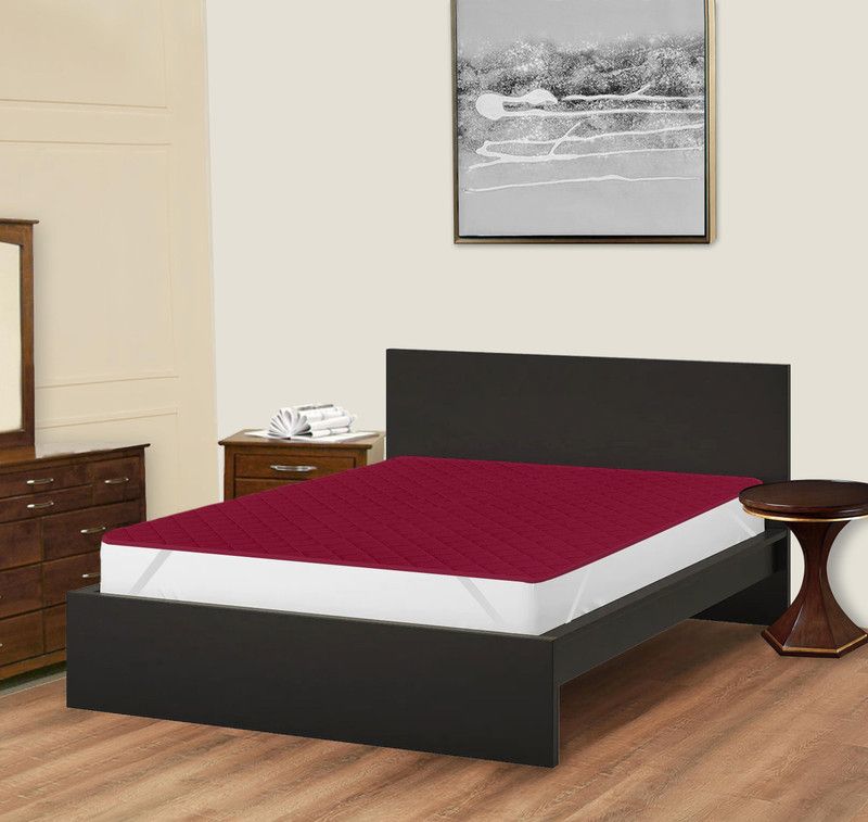 Beta Divine Elastic Strap Single Size Waterproof Mattress Cover  (Maroon)