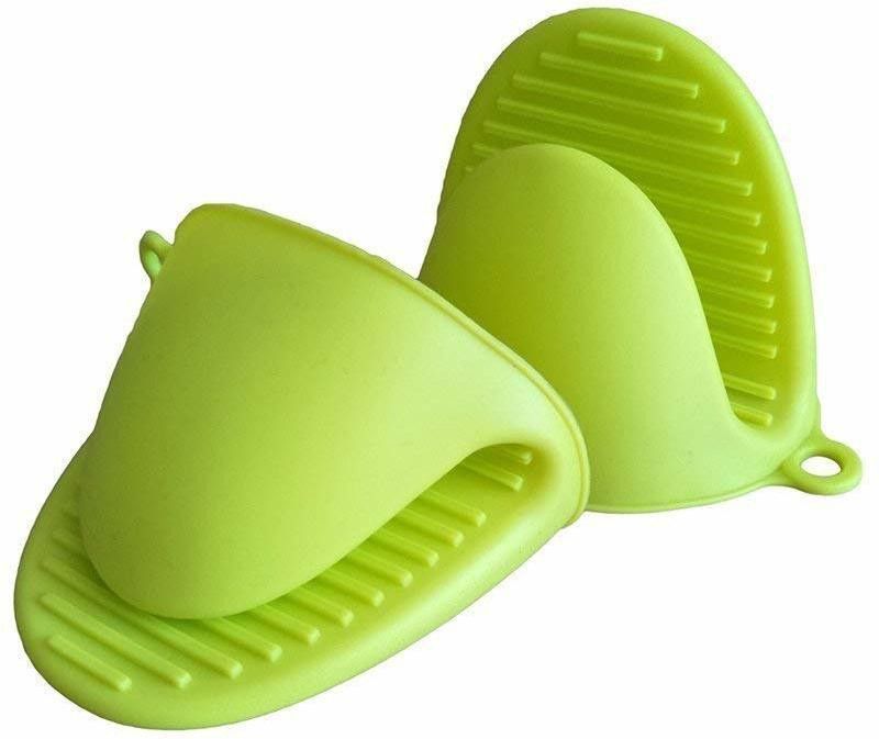 Stuti Green Silicon Kitchen Linen Set  (Pack of 2)