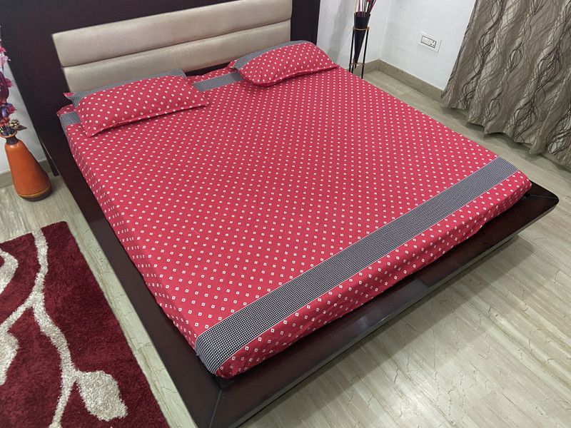 TIB 220 TC Cotton Double Printed Fitted (Elastic) Bedsheet  (Pack of 1, Red)