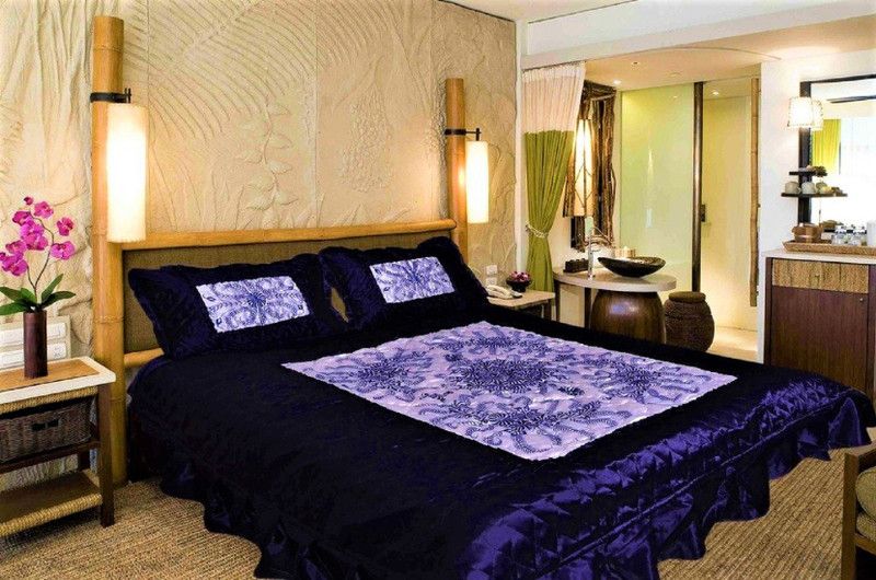 manavrachit 310 TC Satin King Printed Flat Bedsheet  (Pack of 1, Blue)