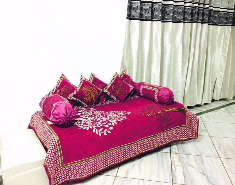 Nanki's Chenille Floral Diwan Set  (Pink)