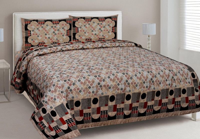 PVR 220 TC Cotton King Printed Flat Bedsheet  (Pack of 1, Maroon : Black)