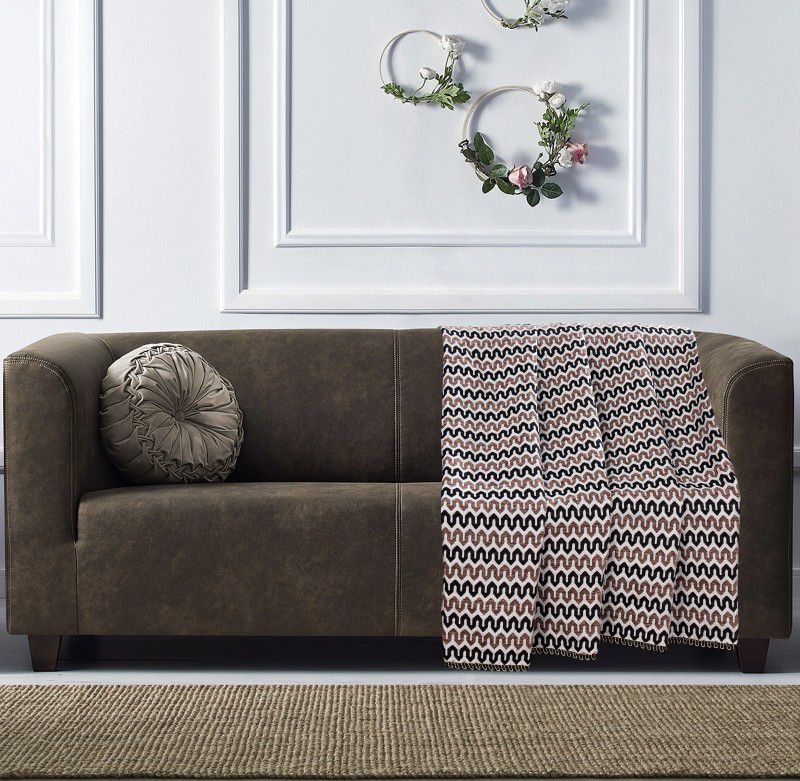 Linen Basics Zigzag Design Reversible Decorative Sofa Covers /Throw Cotton Batting  (140 cm x 160 cm)