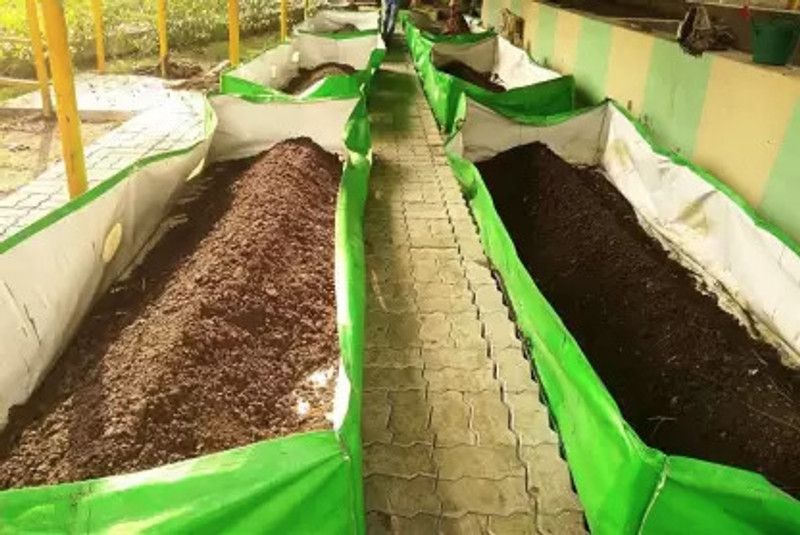Kenware Organic Natural Plant Nutrient Vermicompost for plants & garden Fertilizer, Potting Mixture, Soil, Manure  (5 kg, Powder)