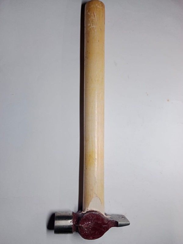 hinglaj Hammer with Wooden Handle_25 Curved Claw Hammer  (1.5 kg)
