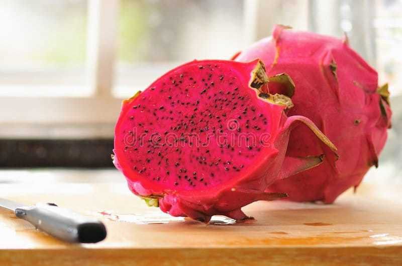 Oliver dragon fruit seed Seed  (70 per packet)