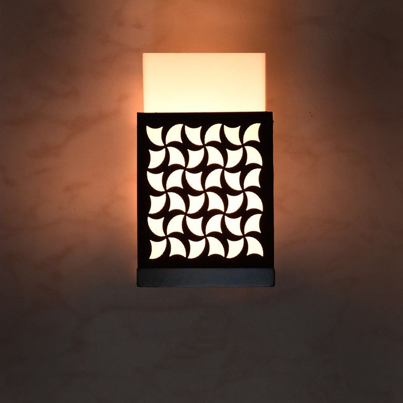 TrendyHouse Uplight Wall Lamp With Bulb