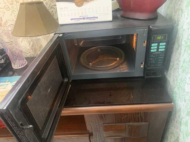 Microwave oven 23 Liter